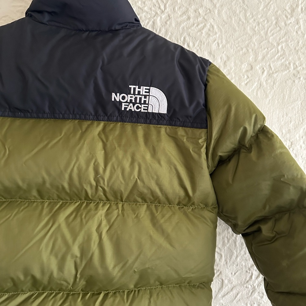 The North Face Teens 1996 Retro Nuptse Jacket Black Forest Green Teen 10 Kids - Picture 12 of 16